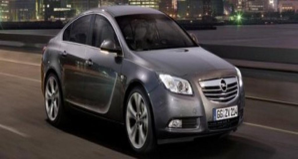 Crise : les salariés Opel manifestent