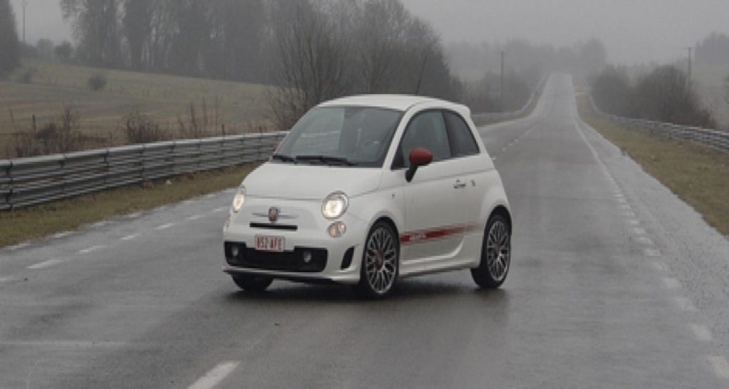 Essai Abarth 500 : Comportement (3/4)