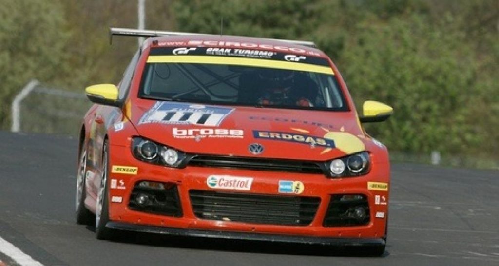 VW met les gaz pour les 24 heures du Nürburgring