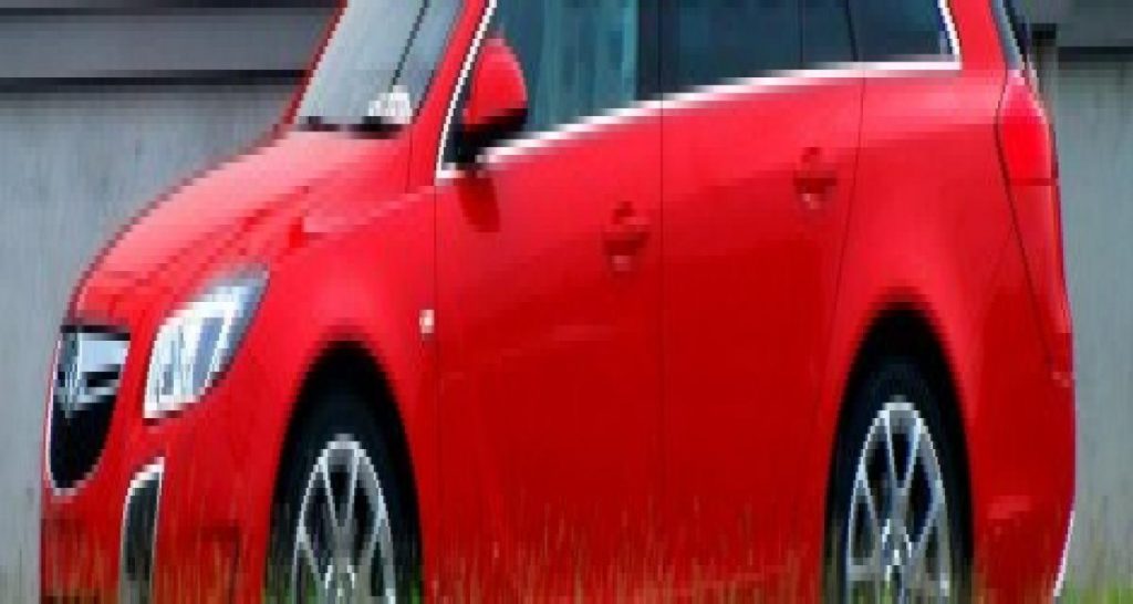 Spyshot : Opel Insignia Sports Tourer OPC