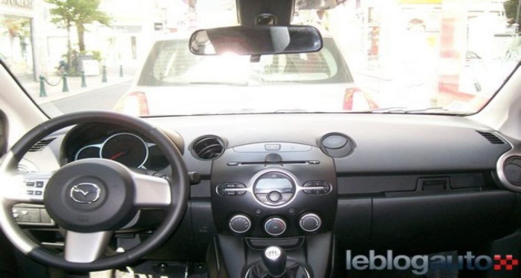 Essai Mazda 2 Sport: vous aimez l’anthracite? (2/3)