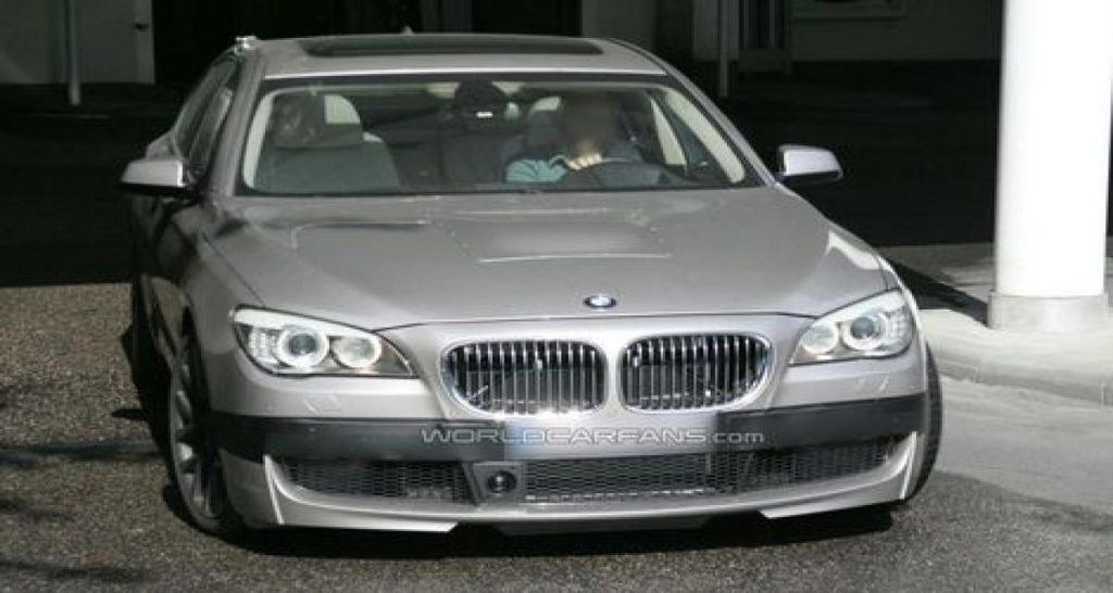 Spyshot : BMW M7 ?
