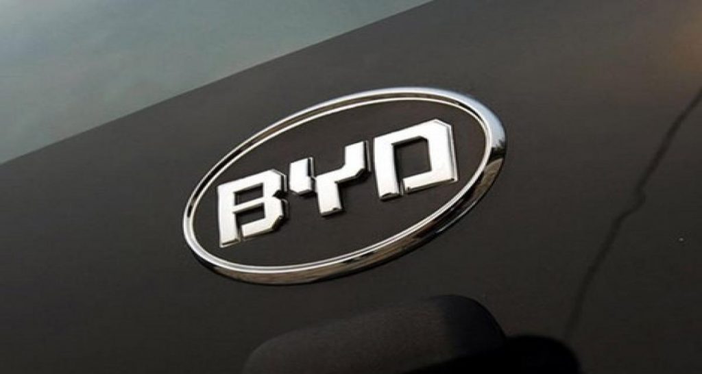 BYD numéro un 2025