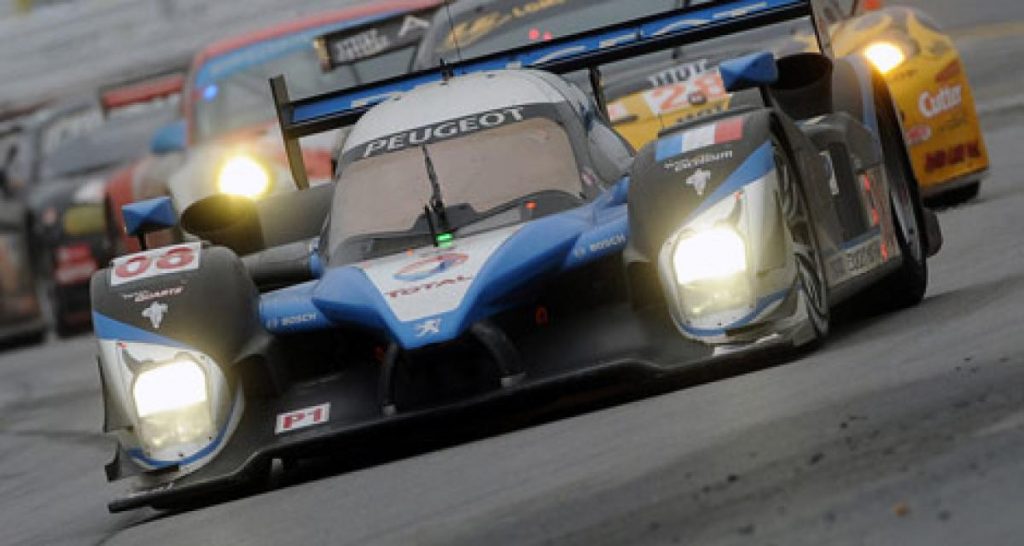 Peugeot gagne un petit Petit Le Mans