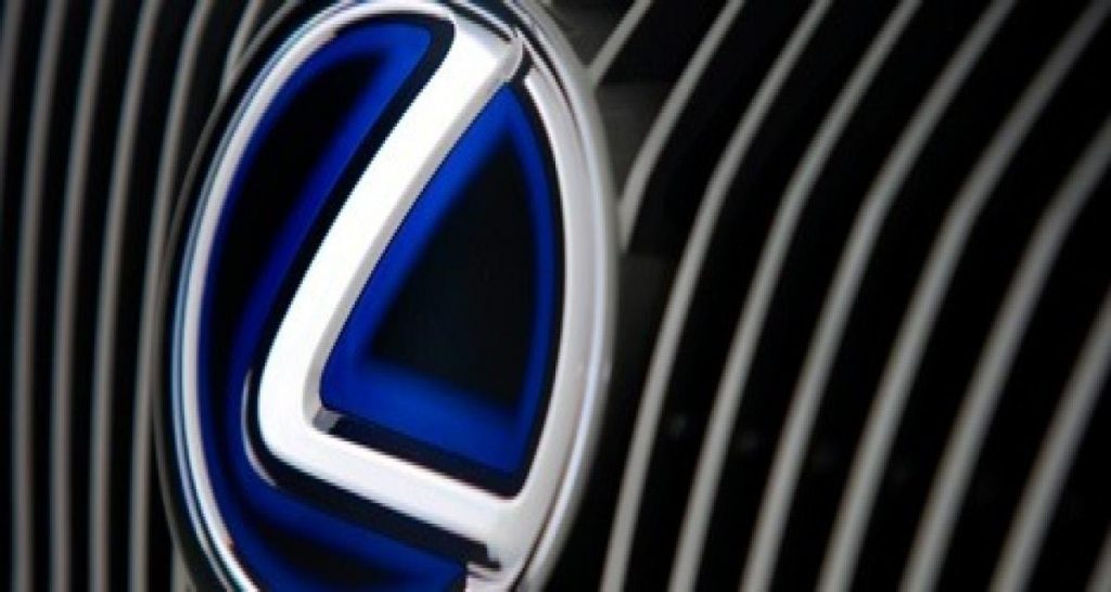 Vingt ans de Lexus