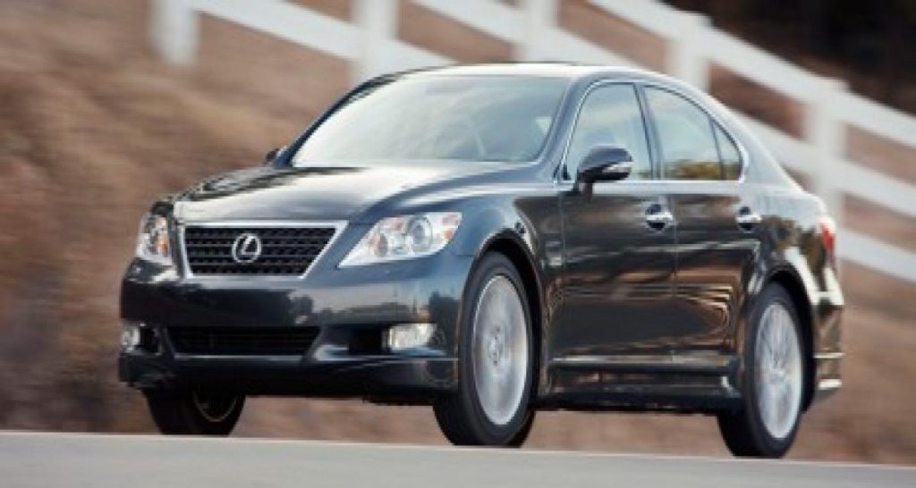 Détails sur la Lexus LS460