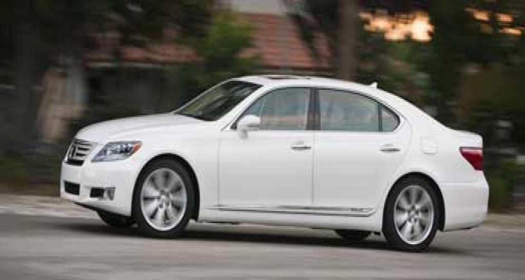 Après la LS460, voici la nouvelle LS600h