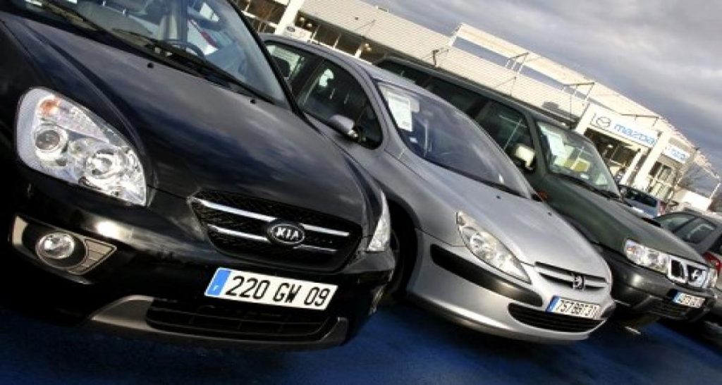 Hausse des ventes de voitures neuves.