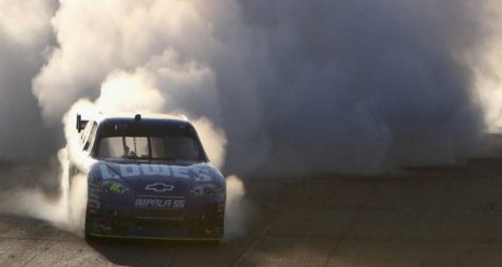 Jimmie Johnson en route vers un quatrième titre de suite en NASCAR