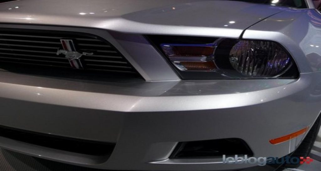 Détroit 2010 live: Ford Mustang V6