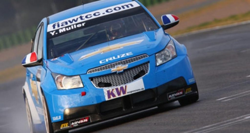 Yvan Muller teste la Chevrolet Cruze