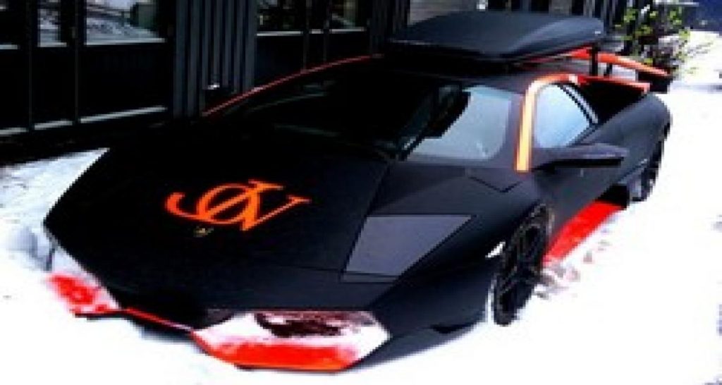 La Lamborghini LP670-4 SV dévoreuse de poudreuse
