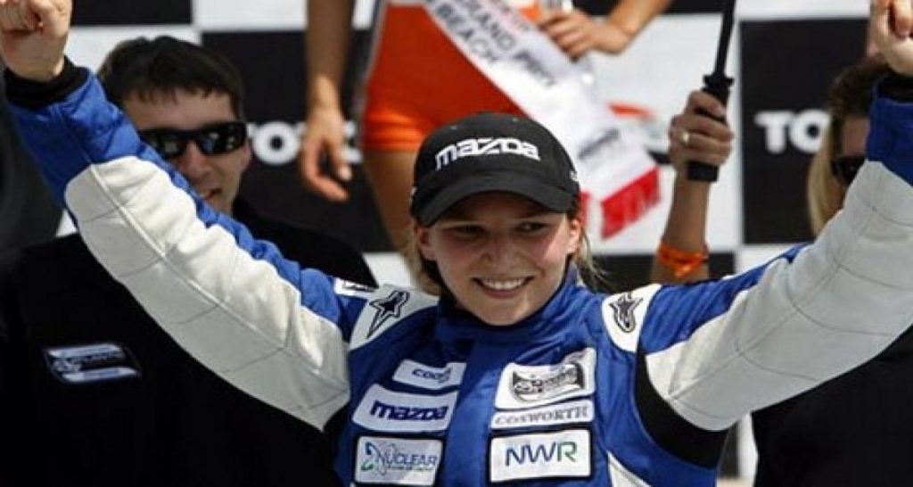 L’IndyCar est envahie par les femmes.
