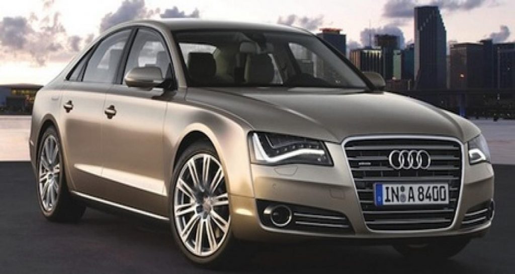 Audi S8 : V8 ou V10 ?