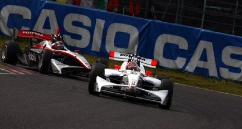 Formula Nippon 2010 – 1 : Kogure d’entrée à Suzuka