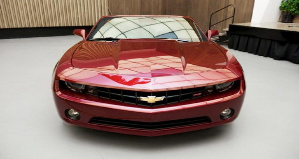 La Chevrolet Camaro Cabrio arrive sur facebook
