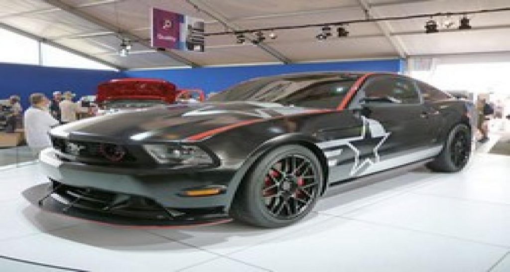 375 000 dollars la Ford Mustang SR-71