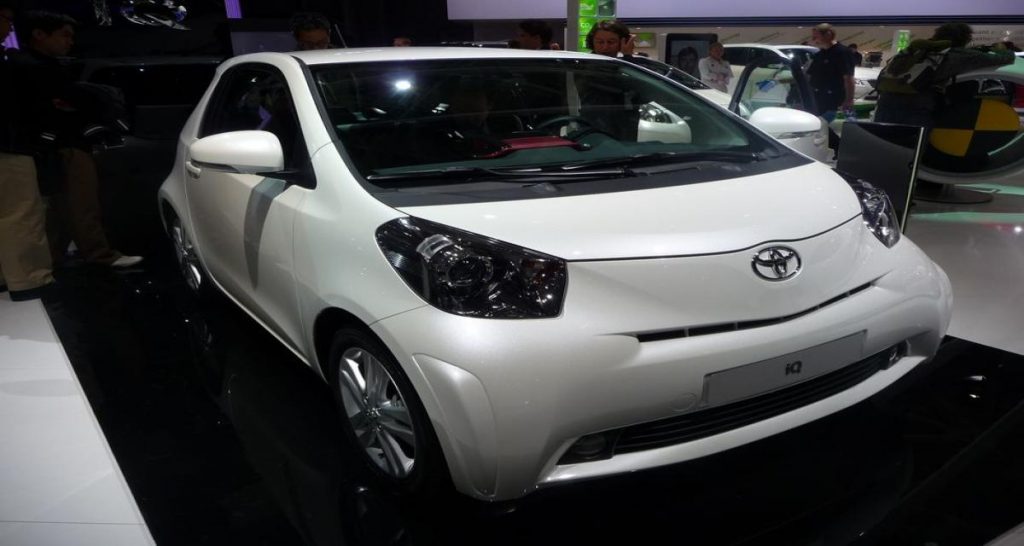 Mondial Auto Paris 2010 live : Toyota iQ 2011