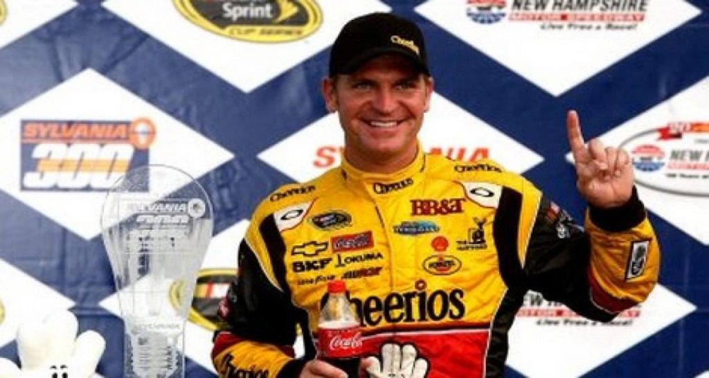 Nascar : Clint Bowyer pénalisé