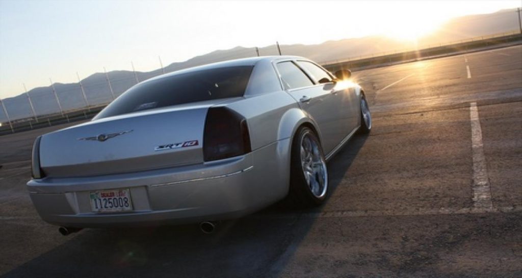 Chrysler 300 SRT10 : en détails