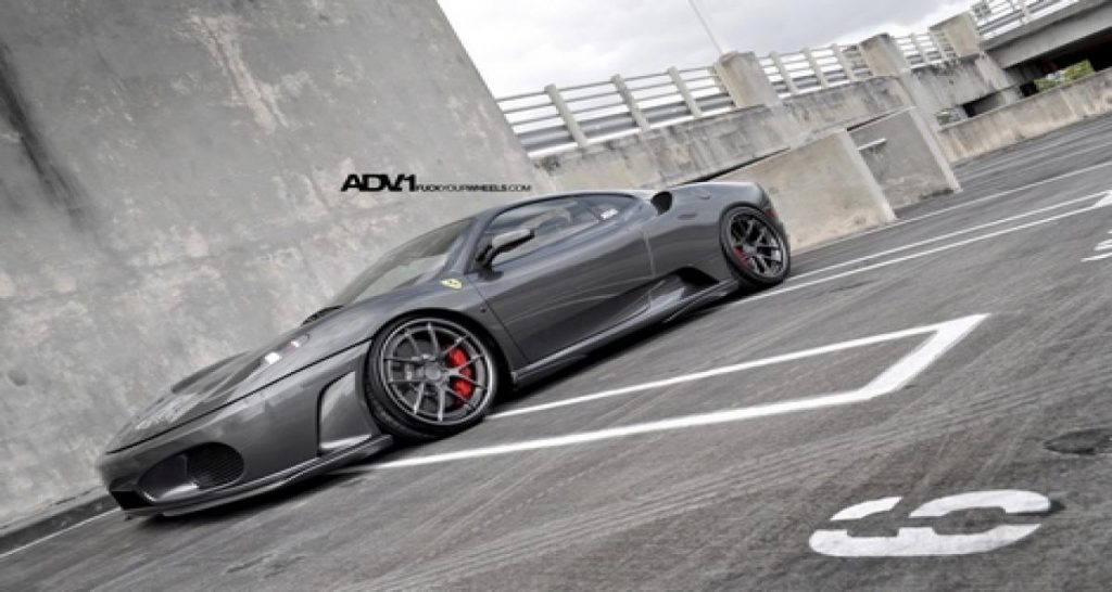 Jantes ADV1 pour une Ferrari F430