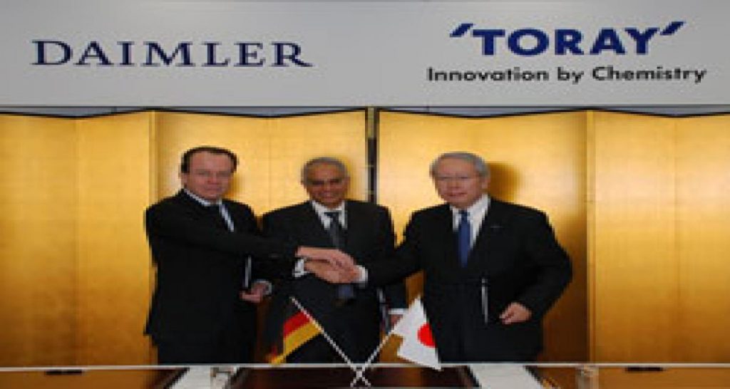 Daimler se lance à son tour dans la fibre de carbone en masse