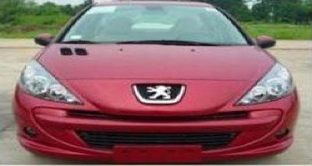 Spyshots: DongFeng-Peugeot 207 reliftée