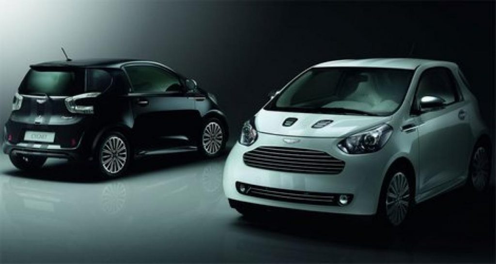 Ultra fashion : Aston Martin Cygnet White & Black