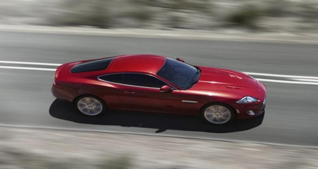 Jaguar : XF, XFR, XKR et Ian Callum en vidéos