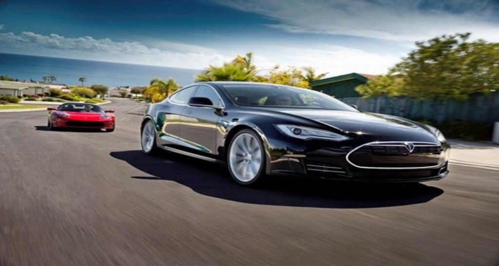 La Tesla S Alpha s’affirme et s’annonce