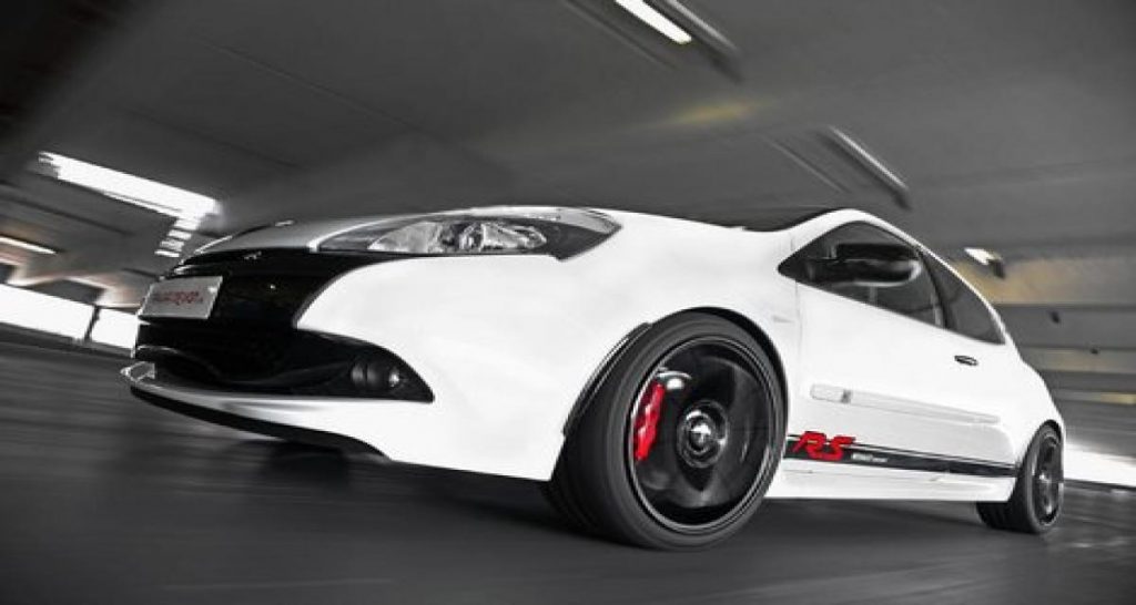 MR Car Design offre 220 ch à la Renault Clio RS