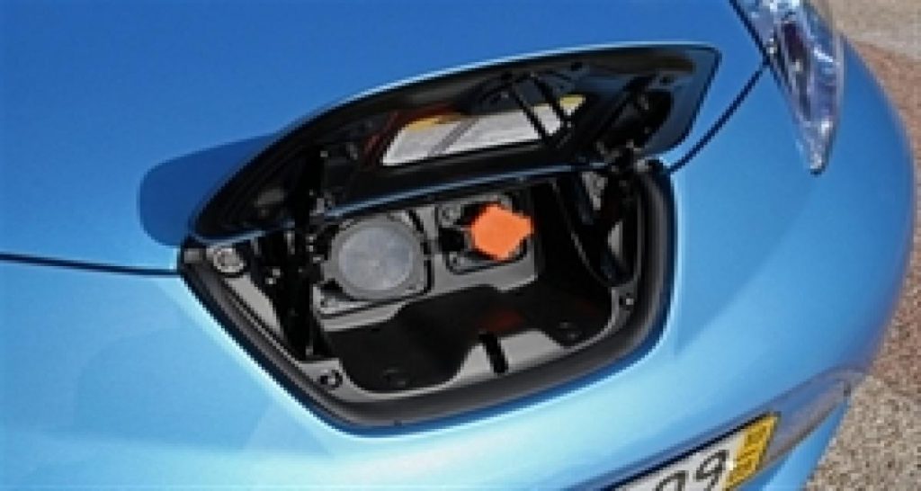 Bornes de recharge rapide pour VE : Nissan signe un accord européen