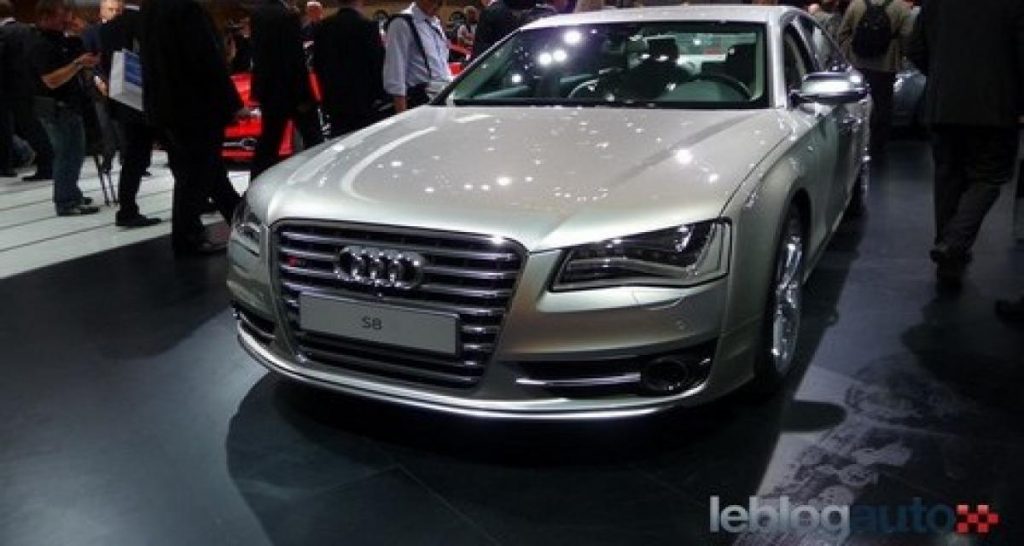 Séance de réclame pour l’Audi S8 (vidéos)