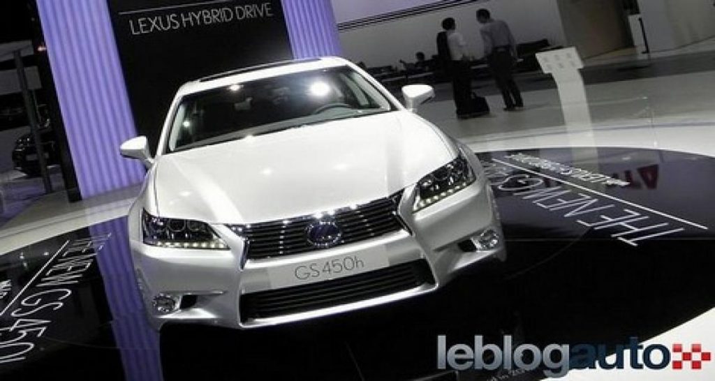 Guangzhou 2011 : Lexus GS250