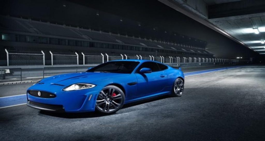 La Jaguar XKR-S élue voiture de l’année 2012 selon Playboy