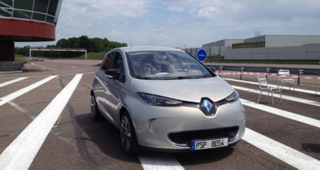 1 600 km en 24 h : la Zoé bat un premier record