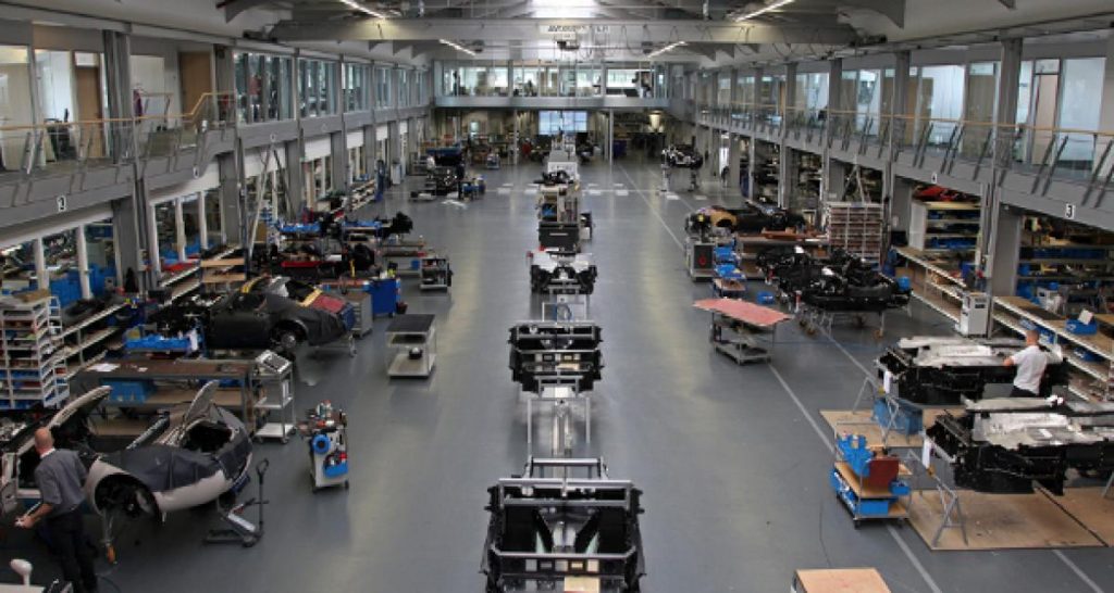 Michelin à l’écoute des petits constructeurs : visite de l’usine Wiesmann
