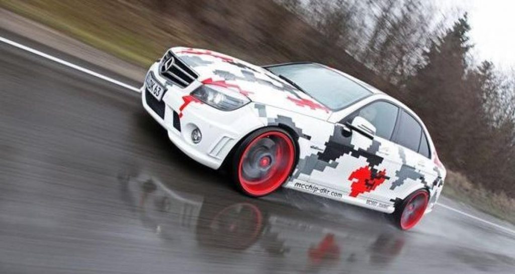 Mercedes C63 AMG par Mcchip