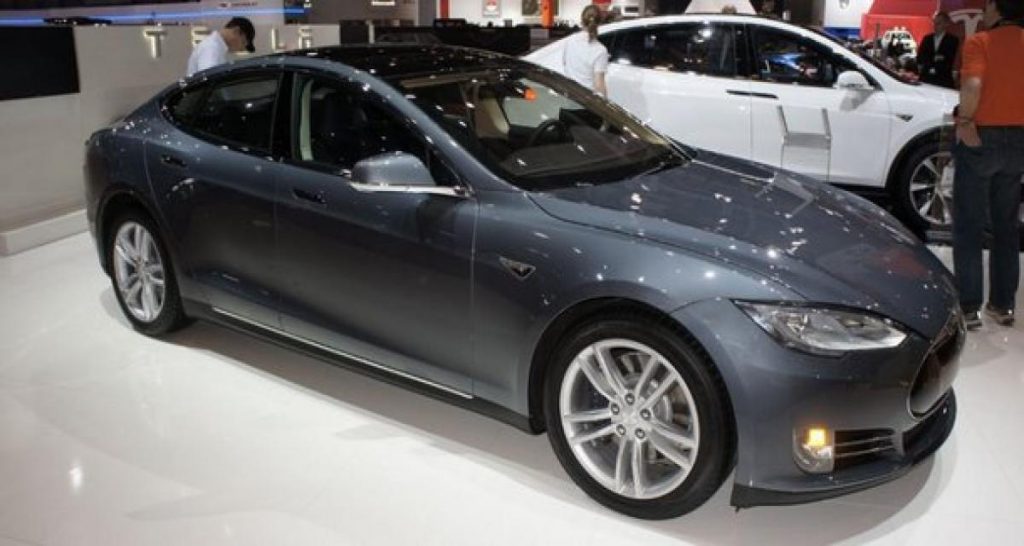 Genève 2013 live : Tesla Model S