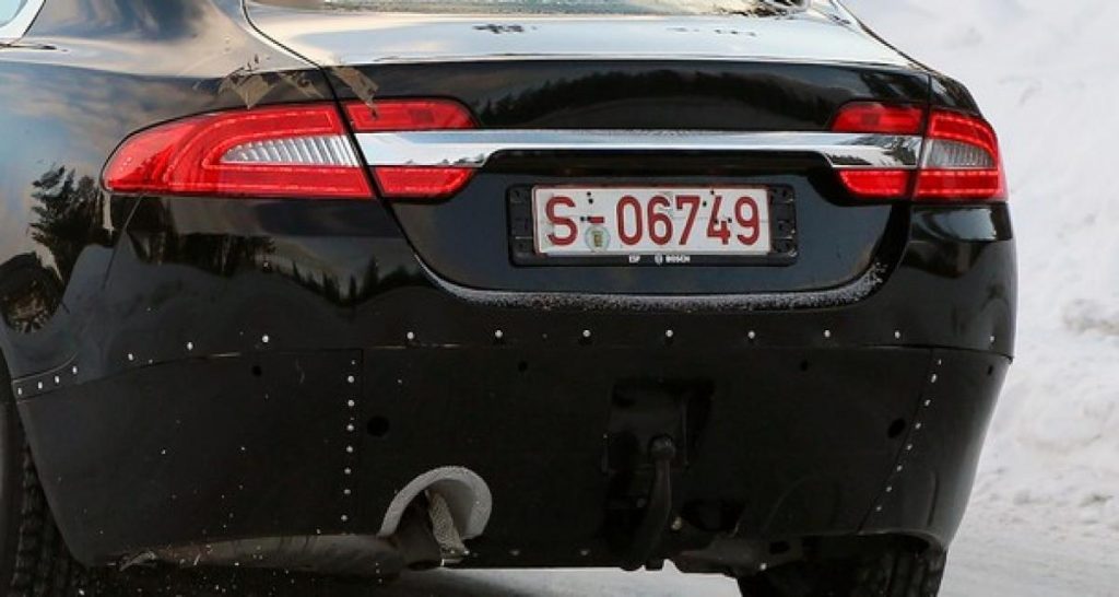 Spyshot : une petite Jaguar se prépare