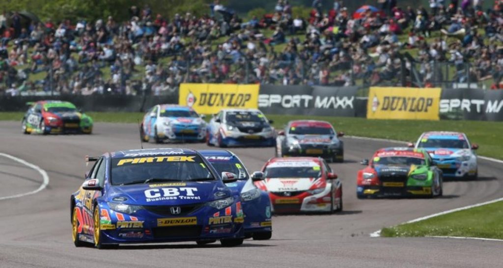 BTCC à Thruxton : Air Jordan 2 ?