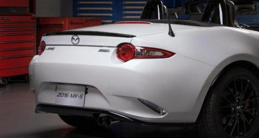 Chicago 2015 : Mazda accessoirise la MX-5
