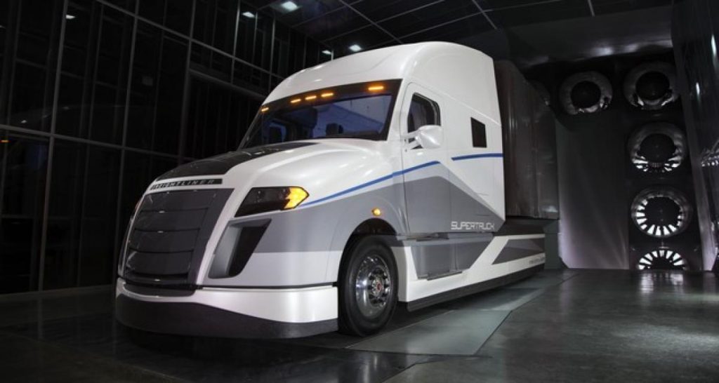 Mid-America Trucking Show 2015 : Freightliner SuperTruck