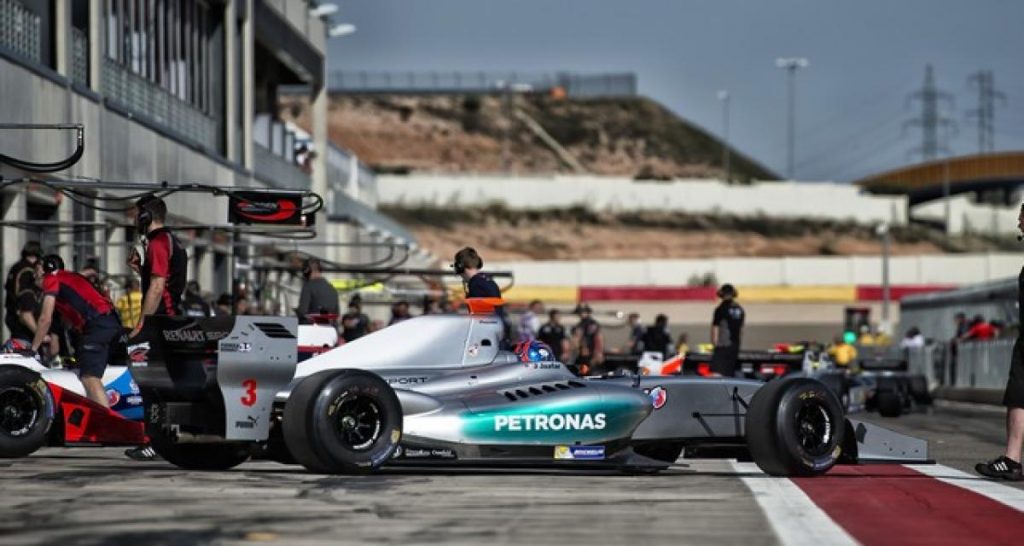 F1 2016 : Jazeman Jaafar titulaire ?