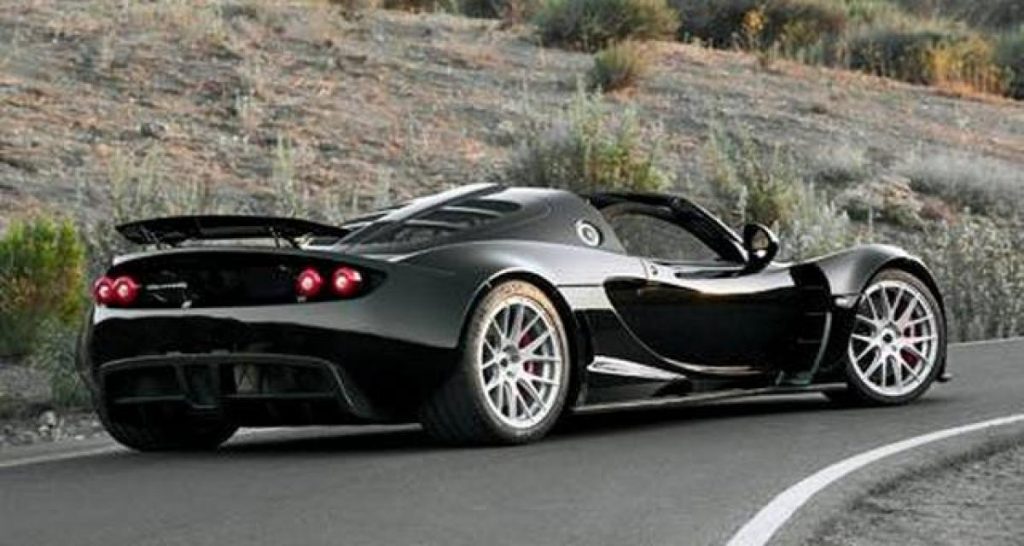 Le chanteur d’Aerosmith met aux enchères sa Hennessey Venom GT Spyder
