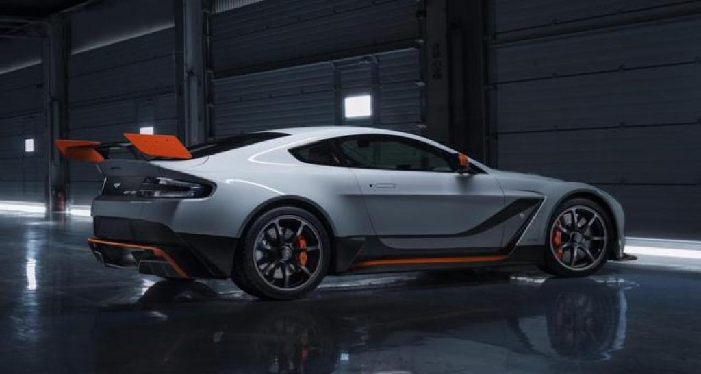 Goodwood 2016 : un one-off Vantage GT12 Roadster annoncé