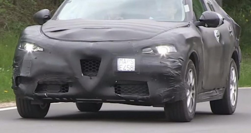 Spyshot : l’Alfa Romeo Stelvio débusqué aux alentours du Nürburgring