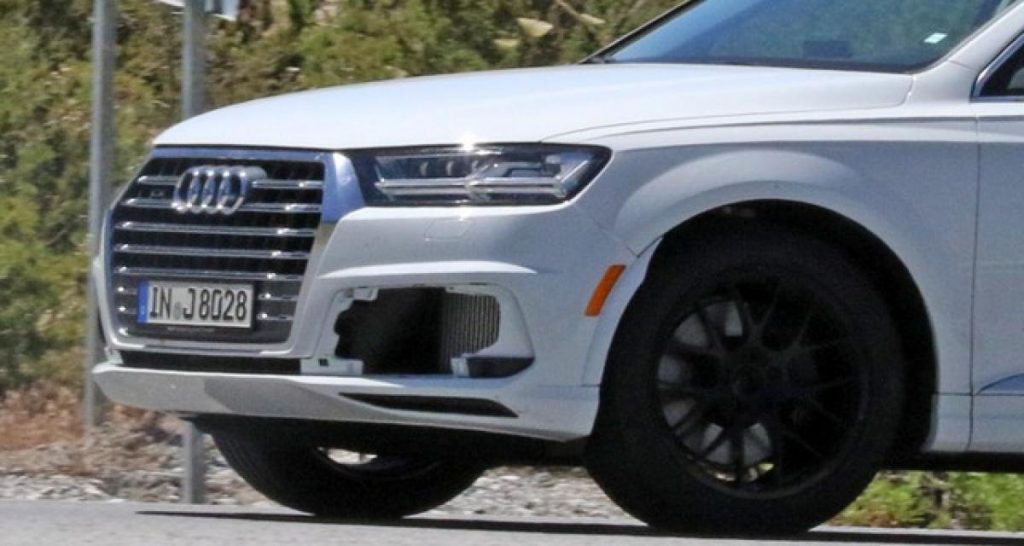 Spyshot : un mulet de développement pour le SUV Audi Q8