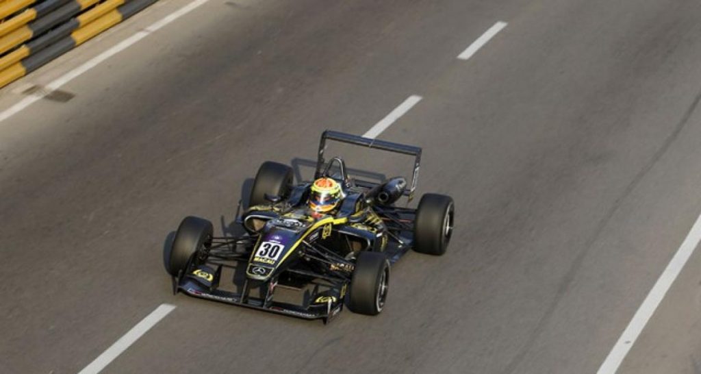 Macao 2016 : Double R avec Sims et Ticktum ?