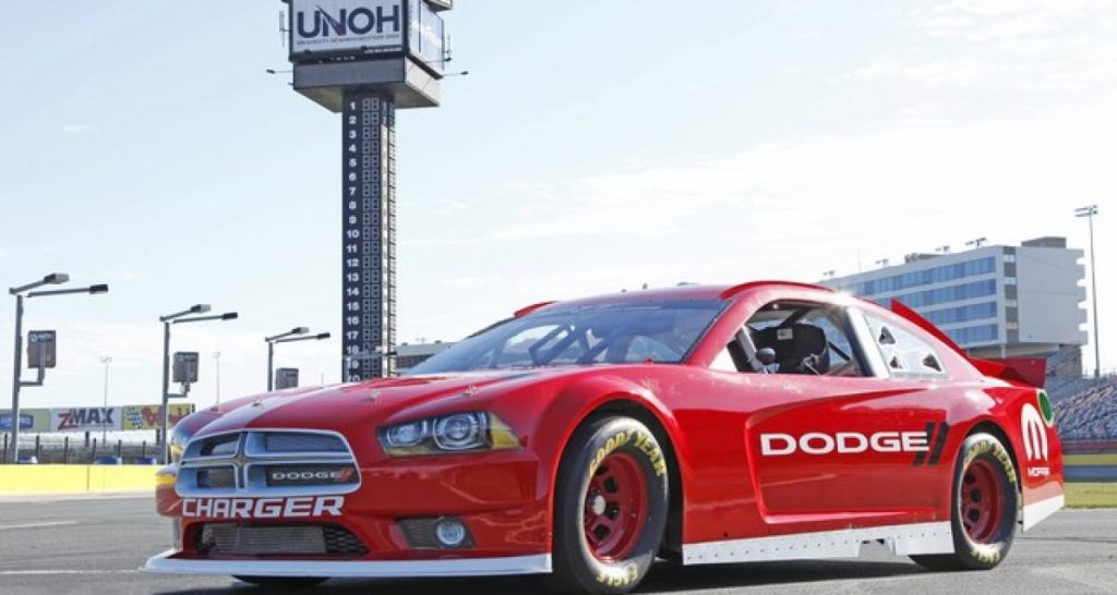 Dodge de retour en Nascar ?